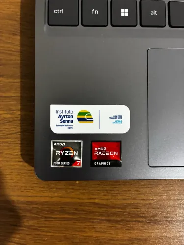 Notebook Lenovo Ryzen 7 