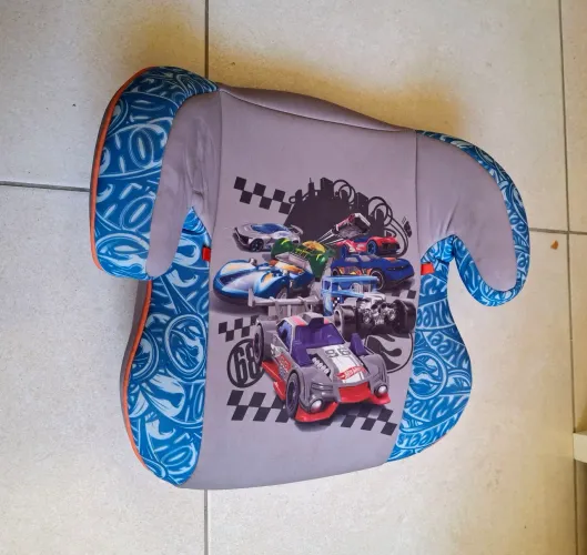 Assento de elevação infantil para carro