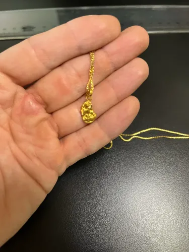 Corrente de ouro 8 gramas com pingente de pepita