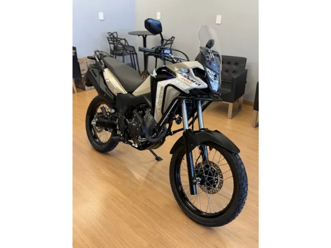 Honda Xre 300 sahara adventure 2026