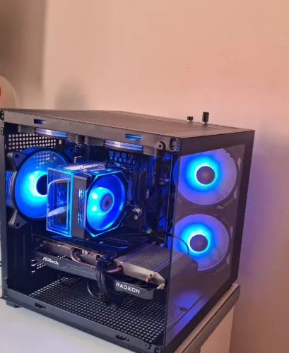 PC Gamer Xeon + RX 6600