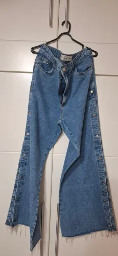 Calça jeans Clariá usada 1x