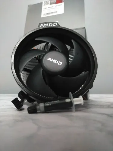 AMD Cooler Wraith Stealth + Cooler Master MasterGel Pro usados
