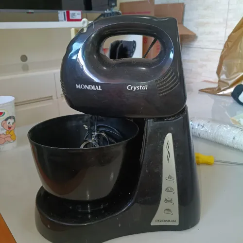 Batedeira mondial crystal