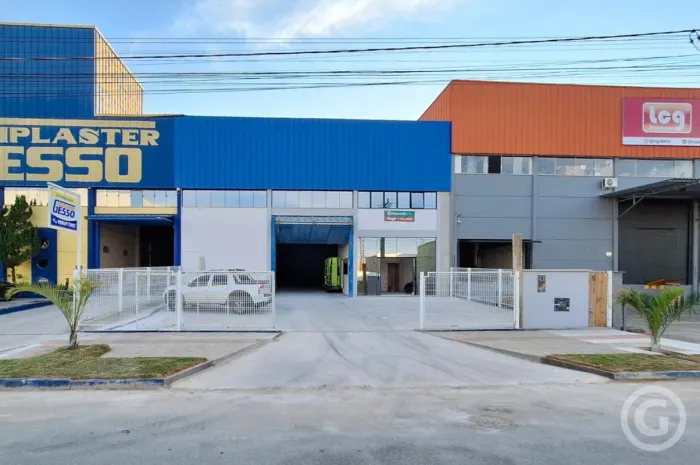Galpão em Palhoça: solução logística com alta capacidade de carga