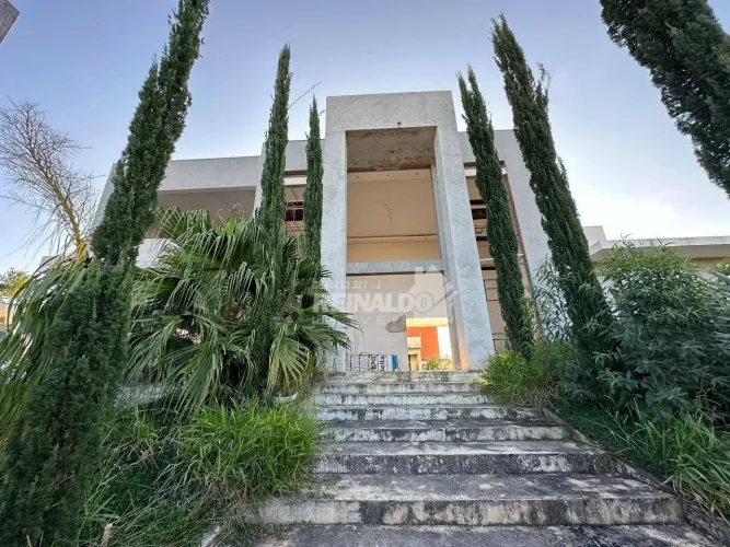 Casa com 4 dormitórios à venda, 473 m² por R$ 2.400.000,00 - Condomínio Residencial Sete L