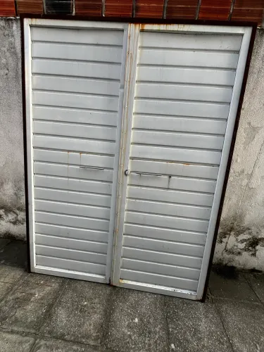 Portão de ferro