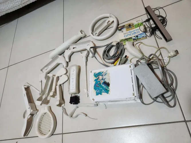 Nintendo Wii Completo Desbloqueado com jogos e acessórios