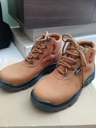 Bota Fujiwara