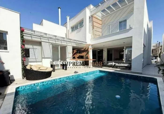 Casa sobrado de porteira fechada à venda - Condomínio Ibiti Royal Park