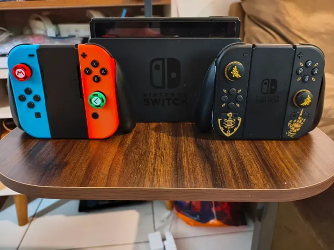 Nintendo Switch V2 - 256GB Desbloqueado vários jogos na memória