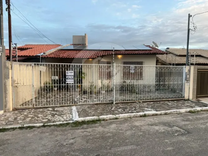 Conforto e praticidade em casa com 4 quartos no Ponto Novo