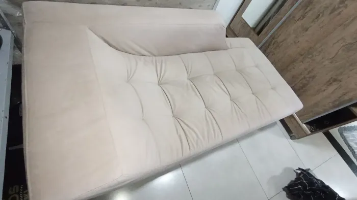 Sofa divã poltrona alongada