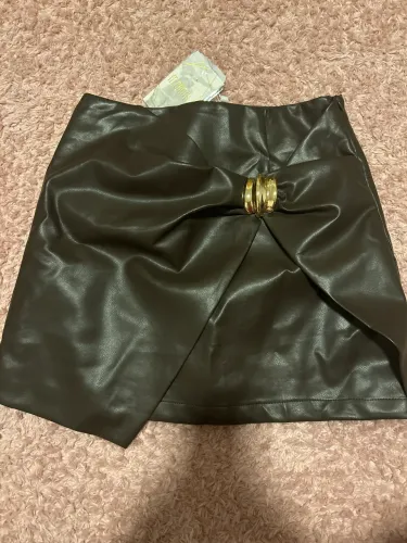 Saia Short Couro Marrom Com Fivela Dourada - Nova Com Etiqueta (Tam P)