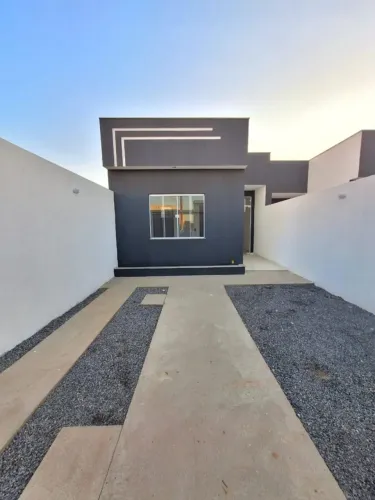 Casa para Venda em Macaé, ATLANTICO NORTE, 2 dormitórios, 1 suíte, 2 banheiros, 1 vaga