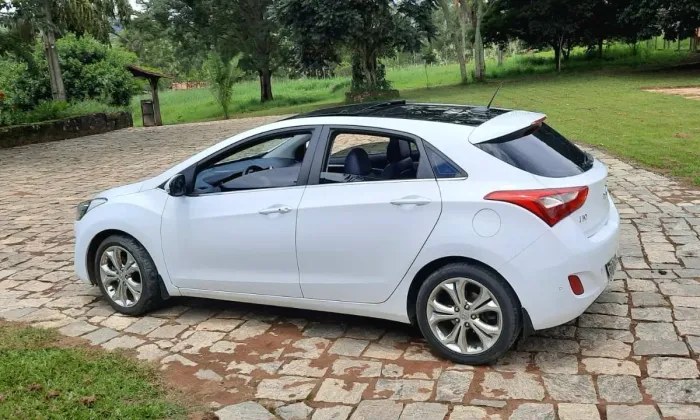 Hyundai I30 1.8 16V Aut. 5P 2015