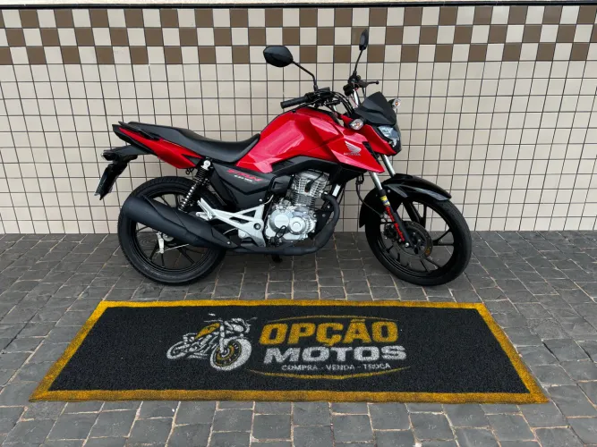 Vendo ou troco por Moto Honda CG Fan 160 2025 EXTRA c/ 2026 Pago