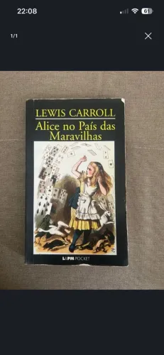 Livro Alice nos país das maravilhas