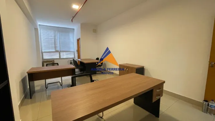 LOCAÇÃO - Edifício Job Buritis Office - Ótima Sala com ou sem móveis, 35m² e 1 vaga, 2 ele