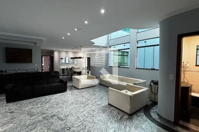 Casa à Venda - Vila Assunção, 4 Quartos, 536 m2