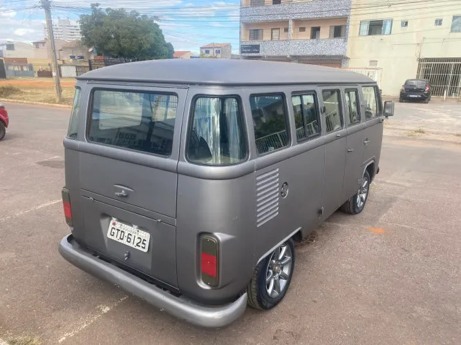 Volkswagen Kombi Standard/ Luxo/ Serie Prata 1995