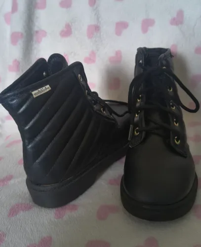 Bota molequinha tamanho 29
