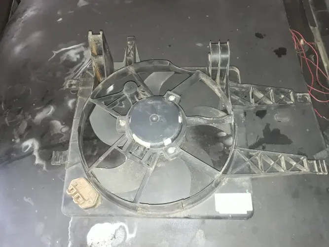 Eletroventilador com Defletor Fiat Palio 2003 ...