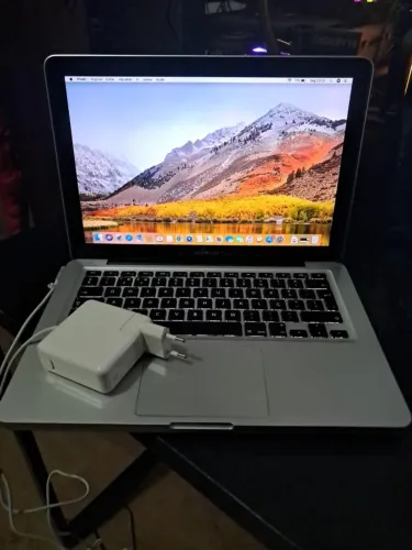 MacBook Pro 13" Early 2011 - i5 - 16GB RAM - SSD 512GB - Revisado