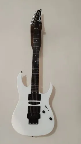 Guitarra Ibanez RG450B renovada