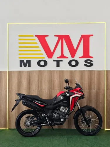 Honda sahara 300 rally 2025 abs