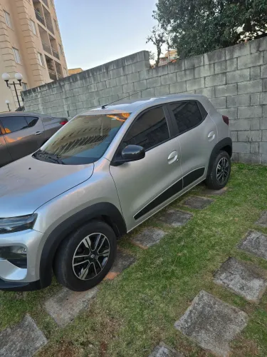 Renault Kwid Intense 1.0 Flex 12V 5P Mec. 2023