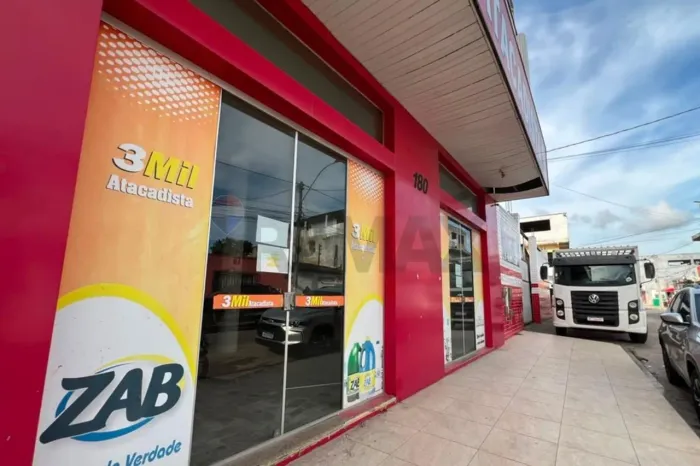 Ponto comercial + Galpão no bairro São Lourenço