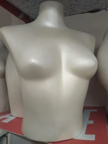 Manequins para biquínis, calcinhas e cuecas