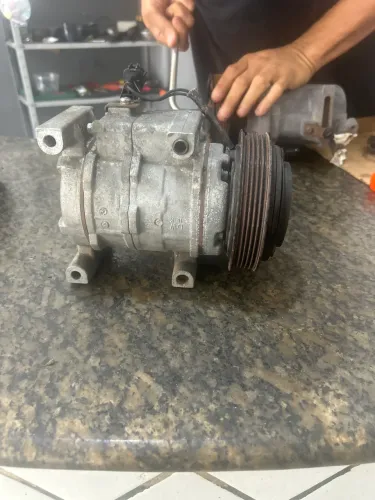 Compressor HB20 1.0 usado em ótimo estado 
