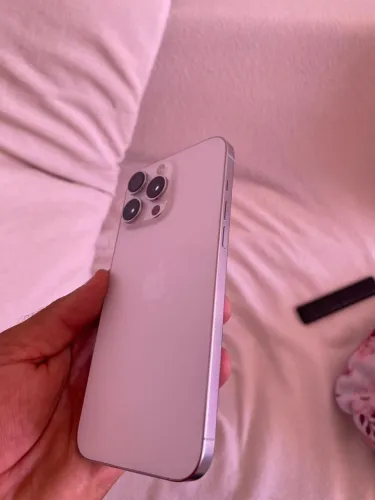 iPhone 16 pro max 256 gb branco
