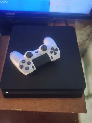 Ps4 Slim HD de 1tera