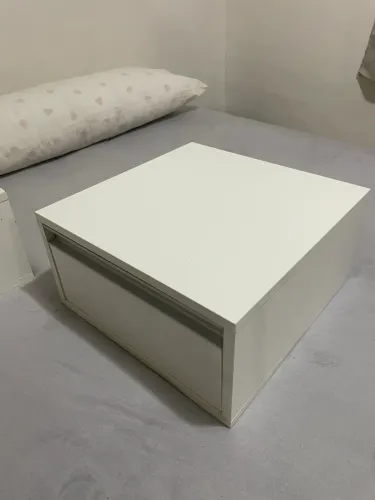 Mesa de cabeceira