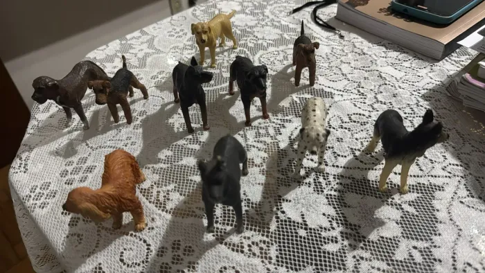 Cachorros de enfeite pequenos 