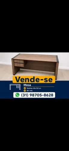 Mesa escritório com gavetas