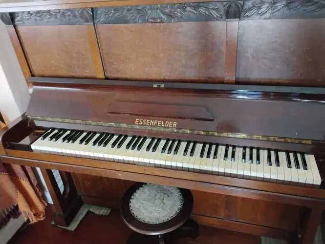 Piano Essenfelder ano 1938
