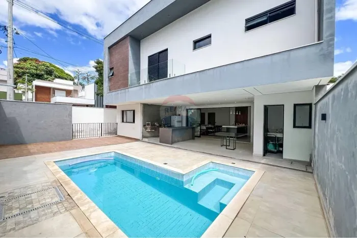 Casa para locação - Oportunidade no Villagio Di Capri com 4 suítes!