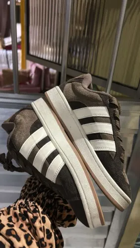 Tênis Adidas campus original 