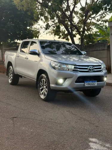 Toyota Hilux CD SRV 4X4 2.8 TDI Diesel Aut. 2017