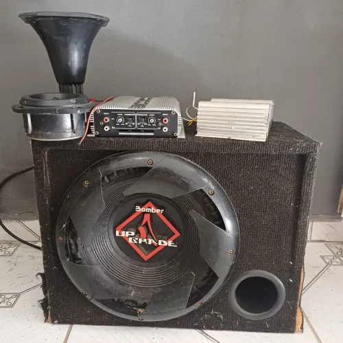 Caixa de som bomber up grand +taramps TS-600x4