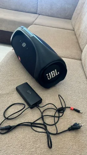 JBL Boombox 2