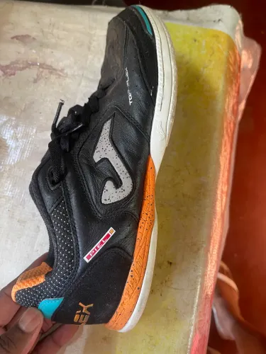 Tênis de futsal Joma