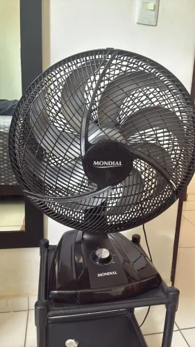 VENTILADOR 8 pás 40cm Mundial, sem defeitos e funcionando normalmente! 220v