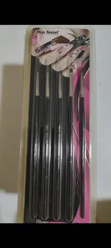 Pincéis para unhas 
