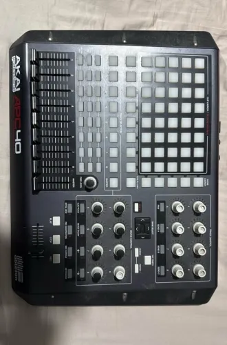 Controladora midi apc40