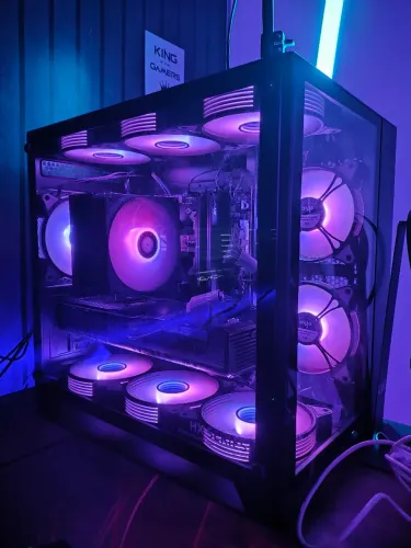 PC Gamer Premium Impecável | RTX 5070 12GB RYZEN 7 5700X 32GB RAM